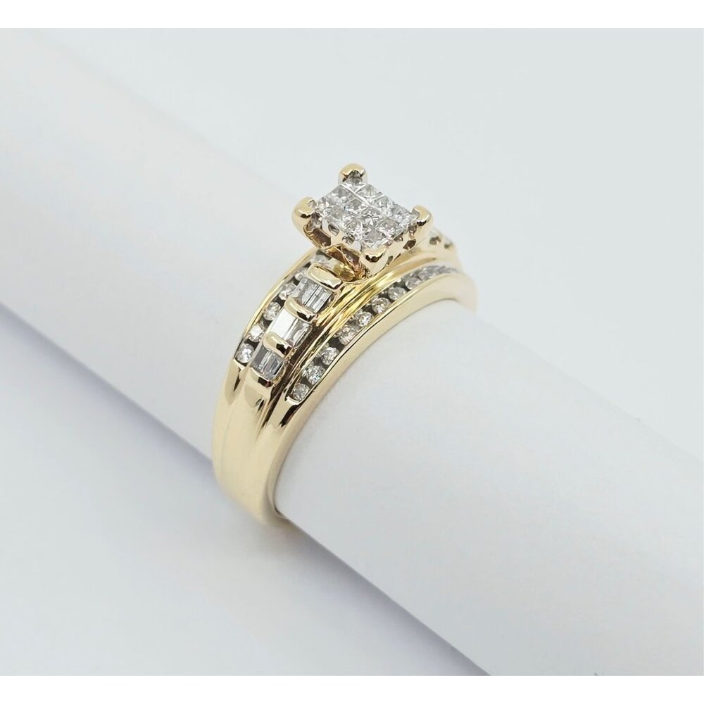 10K Solid Yellow Gold Round, Baguette & Princess Cut Diamond Ring - Size 7.50 - Picture 5 of 16